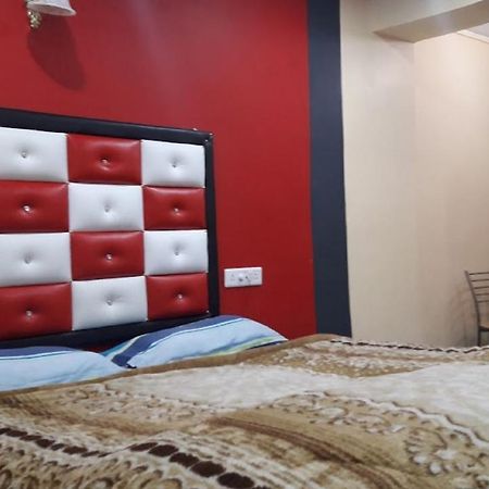 Srīnagar Hotel Monson מראה חיצוני תמונה