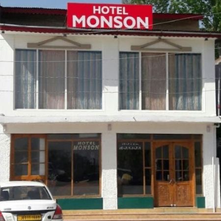 Srīnagar Hotel Monson מראה חיצוני תמונה