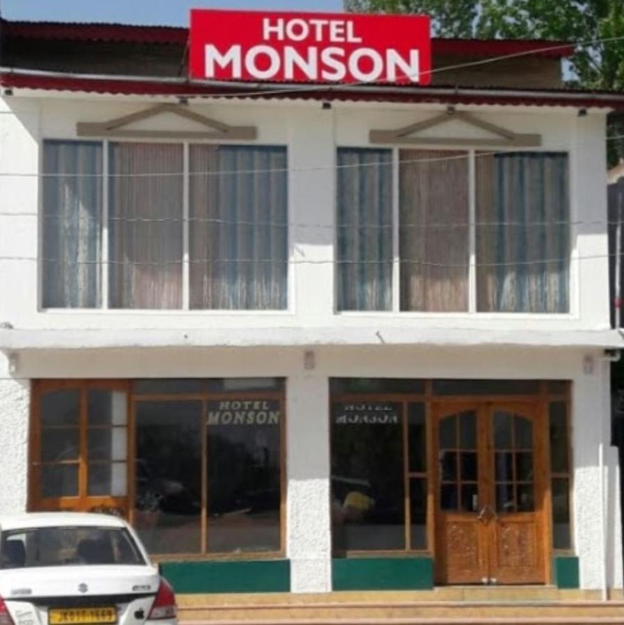 Srīnagar Hotel Monson מראה חיצוני תמונה